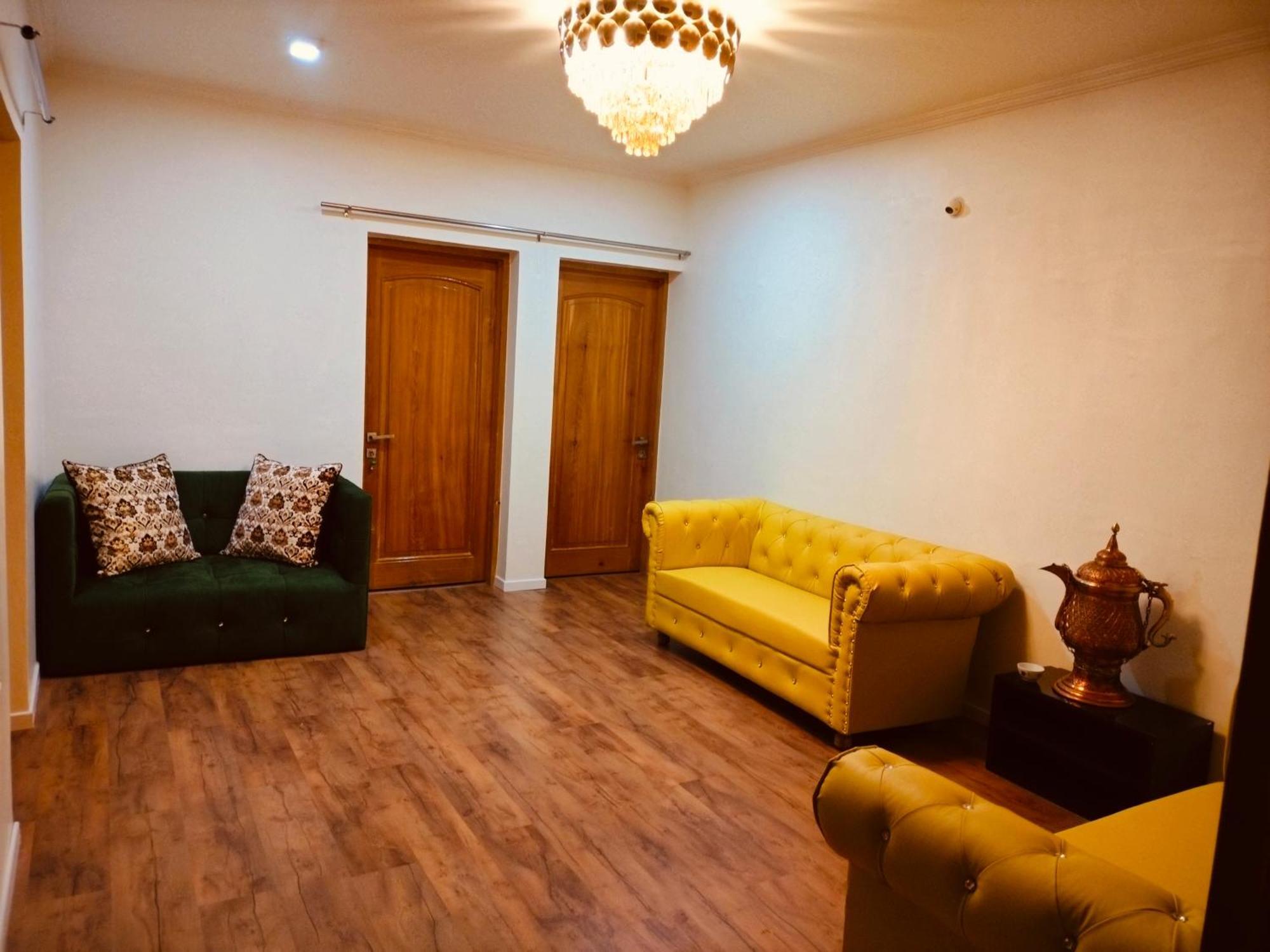 New Zamrood Holiday Home Srīnagar 外观 照片